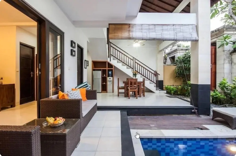 SMV . 4-BR · 4BR Pool Prime Area Walk To Beach N Shops Legian