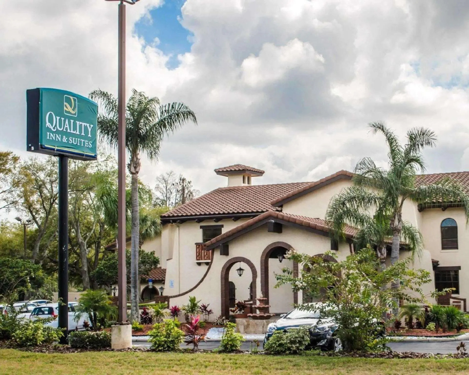 Clarion Pointe Tampa-Brandon Near Fairgrounds and Casino