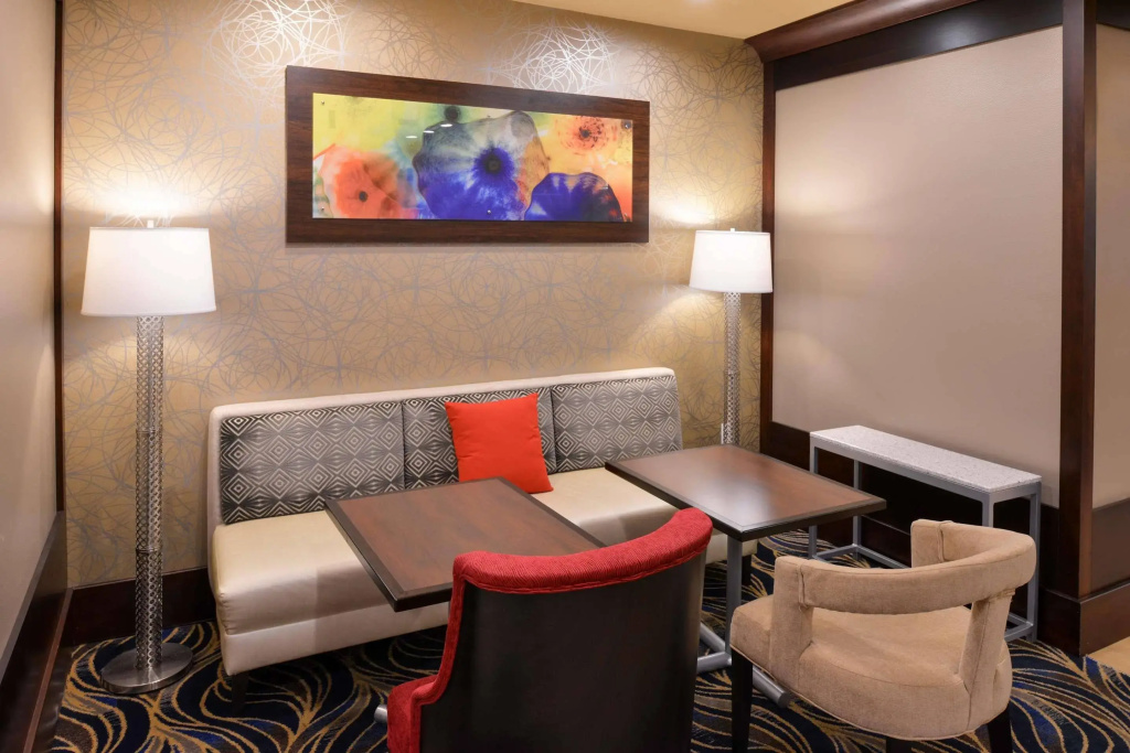 Hotel photo 12