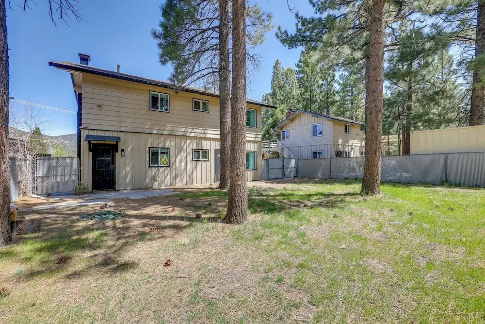 Close to Skiing & Lake: Big Bear Mountain Getaway