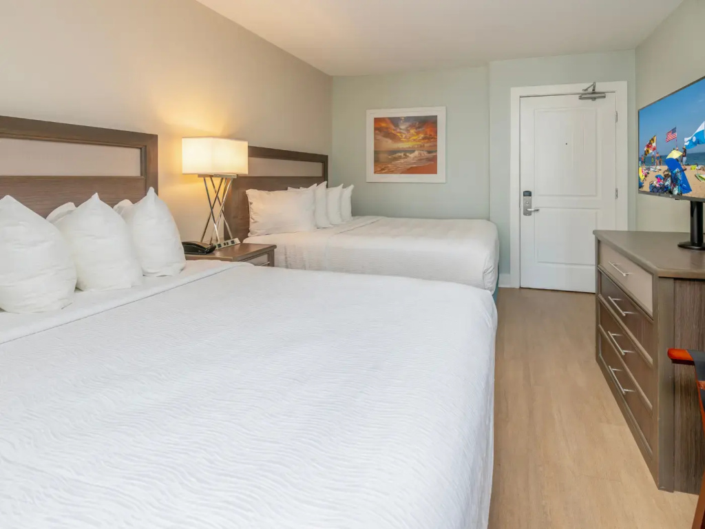 Quadruple Suite oceanfront