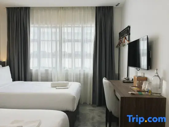 Deluxe Double room (twin beds)