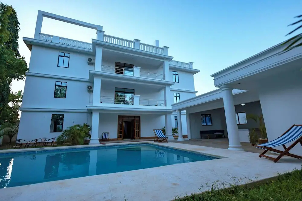 Diani Luxe Spacious B
