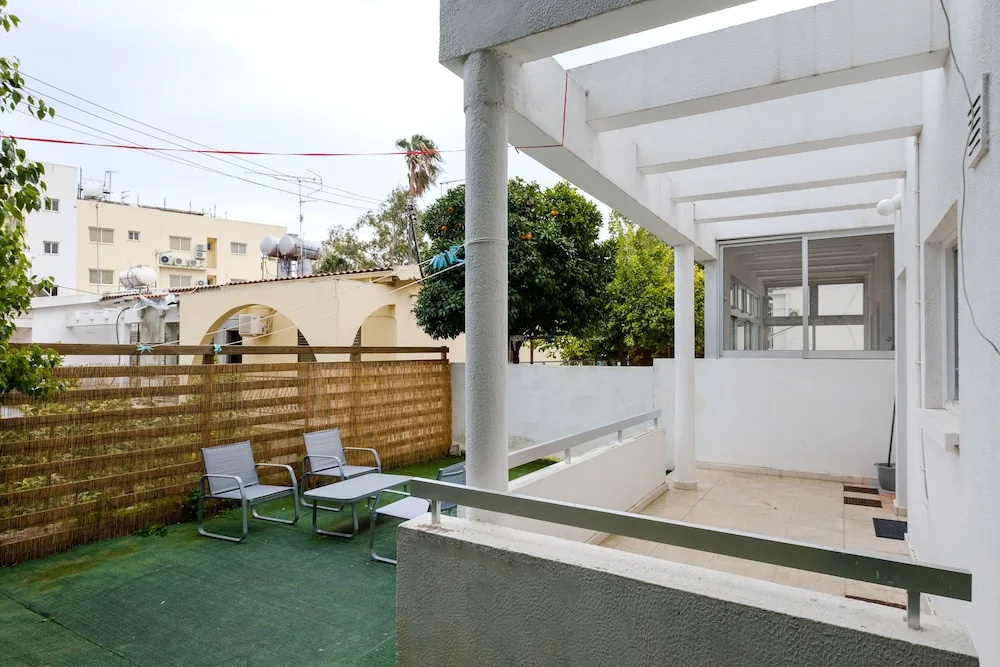 Townhouse In Ideal Location