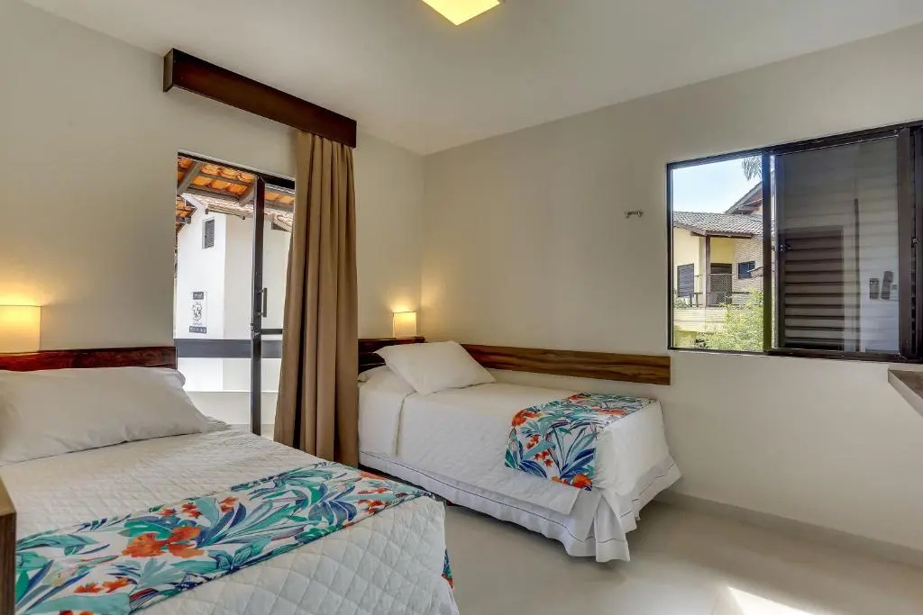 4 Bedrooms Cottage