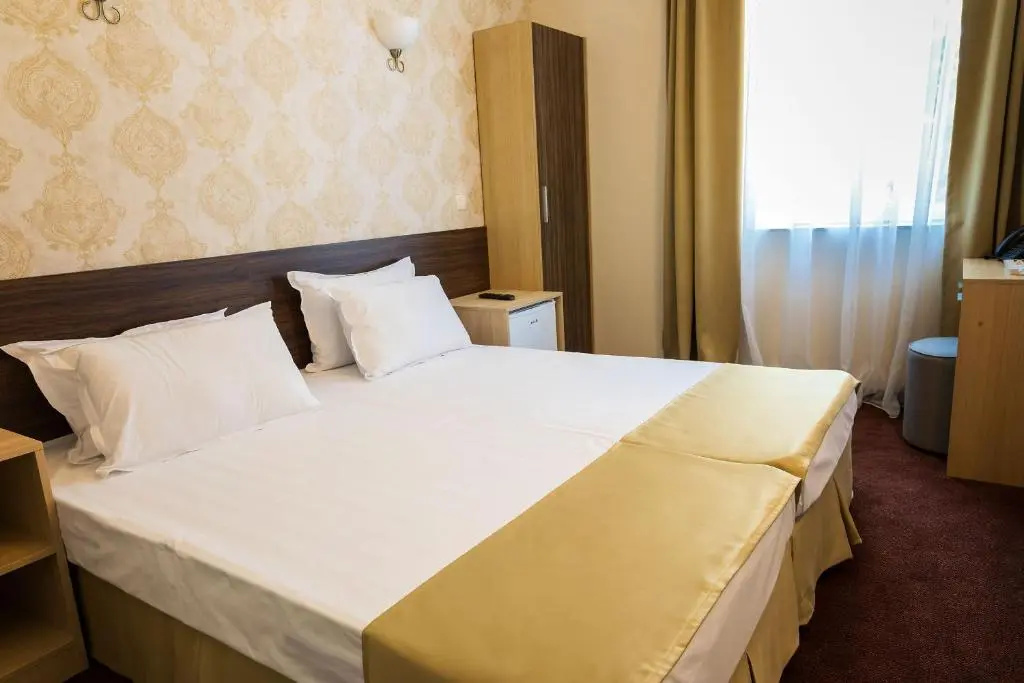 Economy room