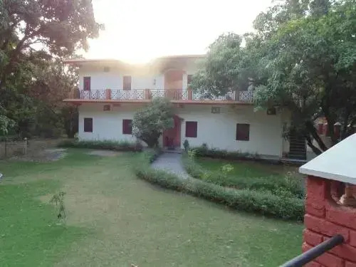 Corbett Milestone Resort