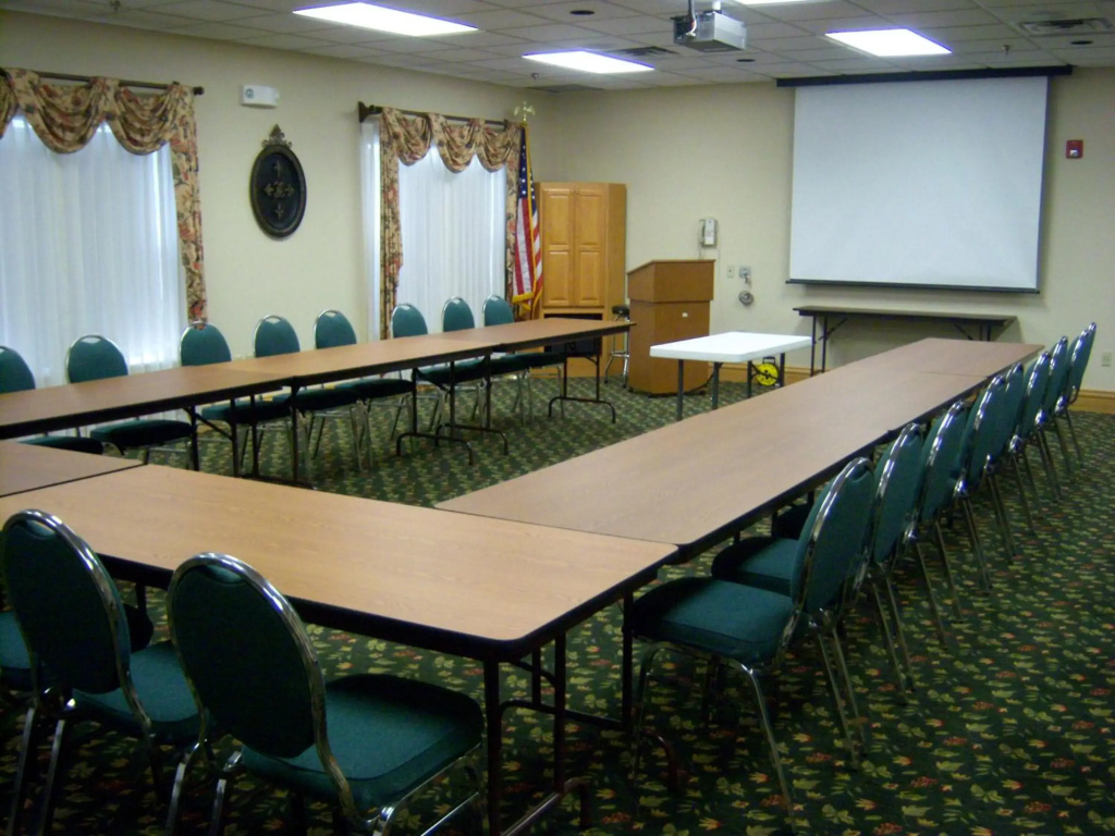 Country Inn & Suites by Radisson, Salina, KS - фото 14