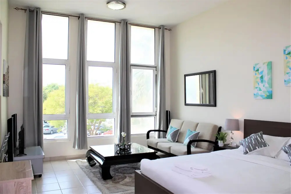 IRN - Spacious Studio in Discover Garden