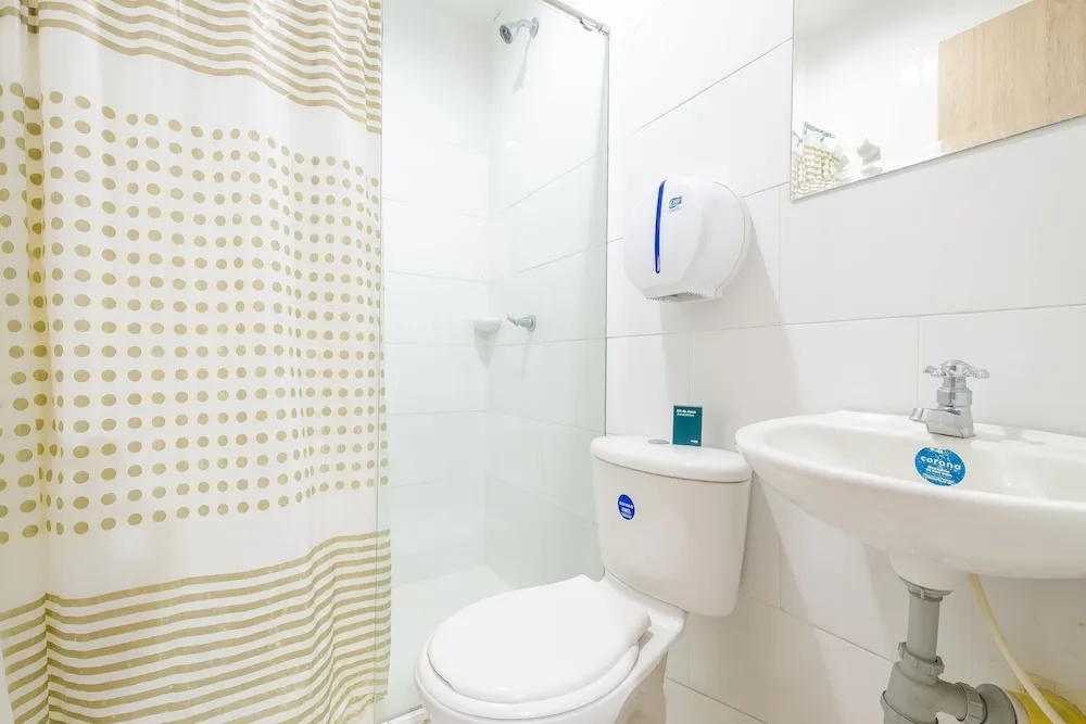 Hotel Metropolitana Plaza - Chambres