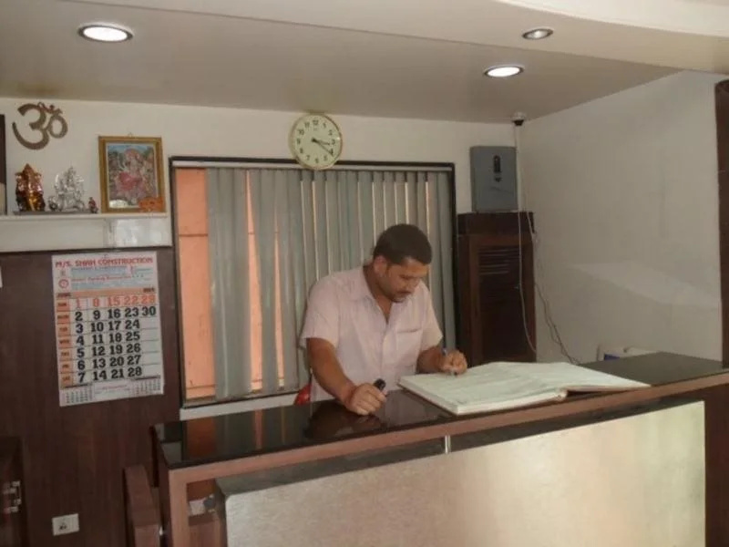 Hotel Pankaj + - Général