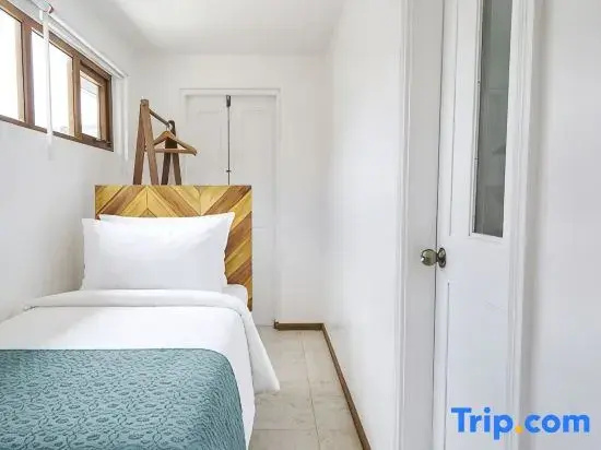 Standard Single room with balcony
