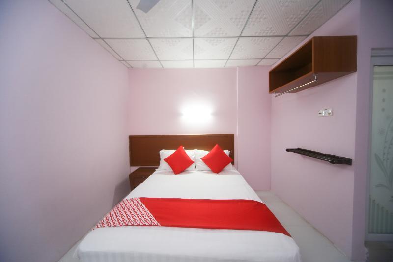 Hotel 81