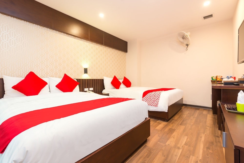 Отель OYO 930 Thang Long Hotel в Ханое