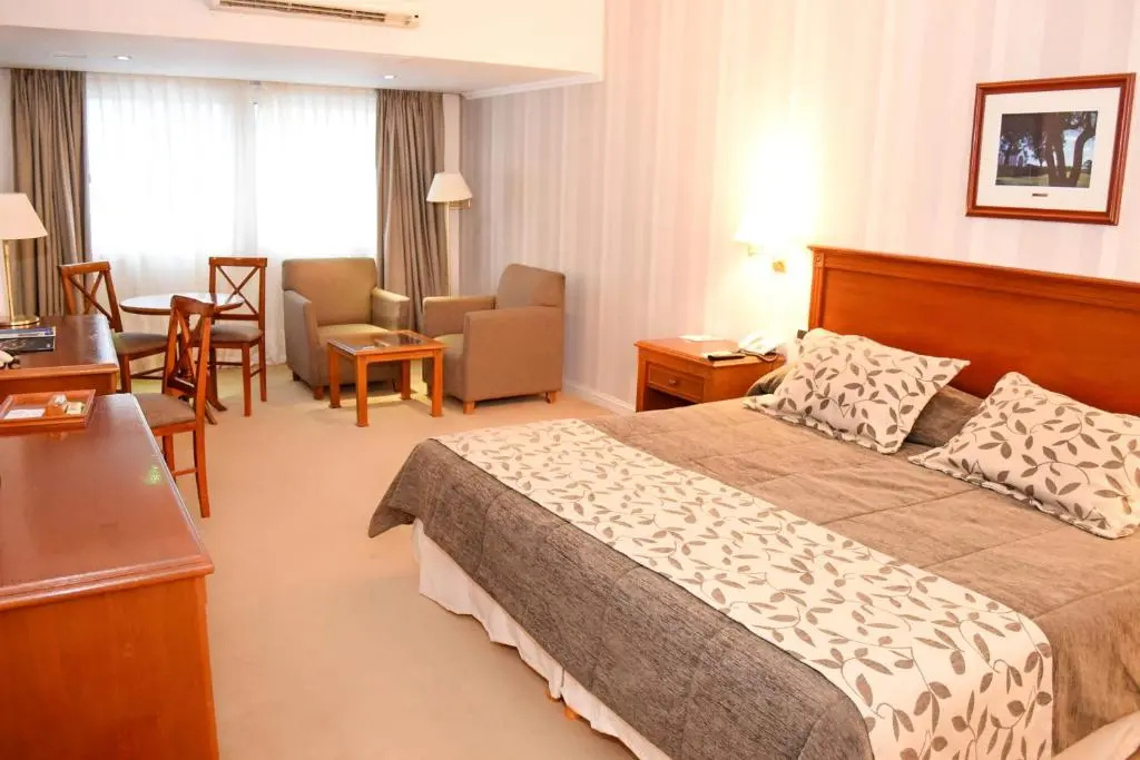 Howard Johnson Rio Ceballos Hotel y Casino - Chambres