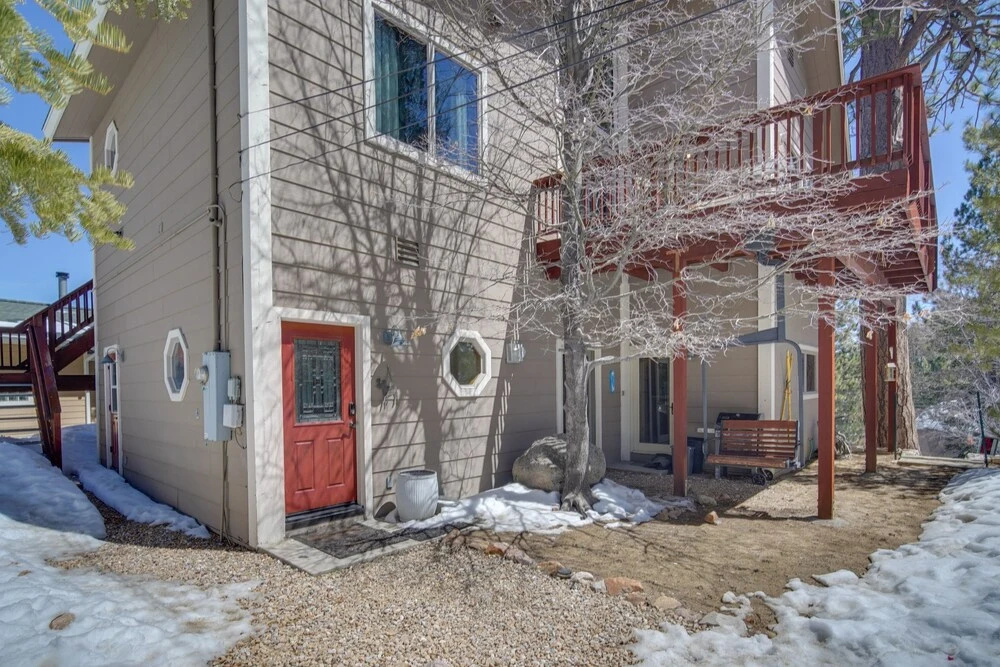 Spacious Big Bear Cabin Rental - 1 Mi to Lake!