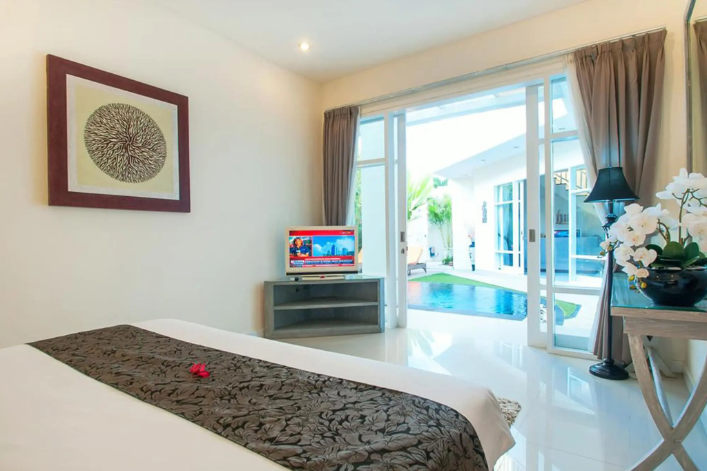 Отель Awila Villa Kuta в Куте
