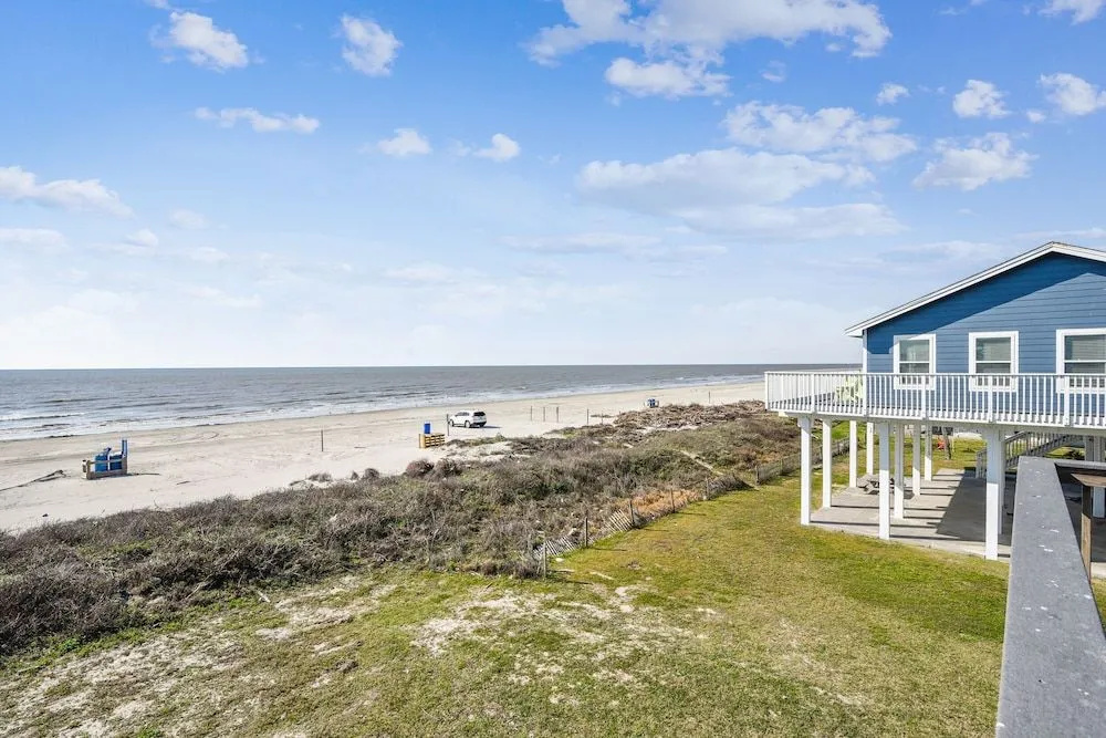 Beach & Waterfront