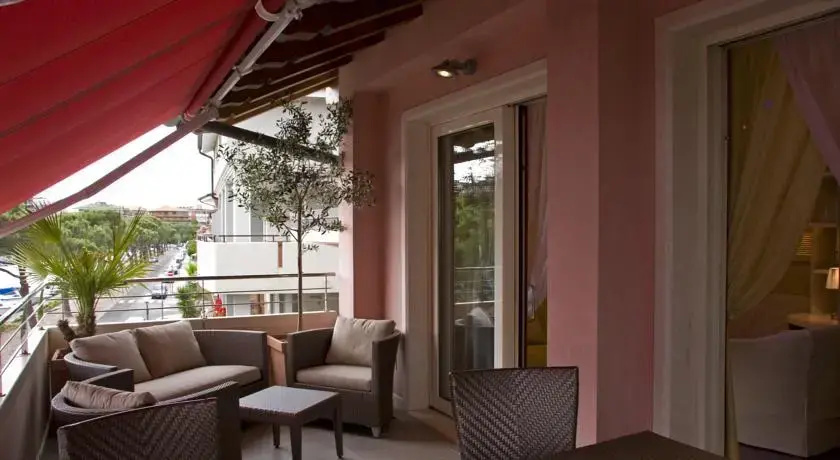 Royal Suite Home