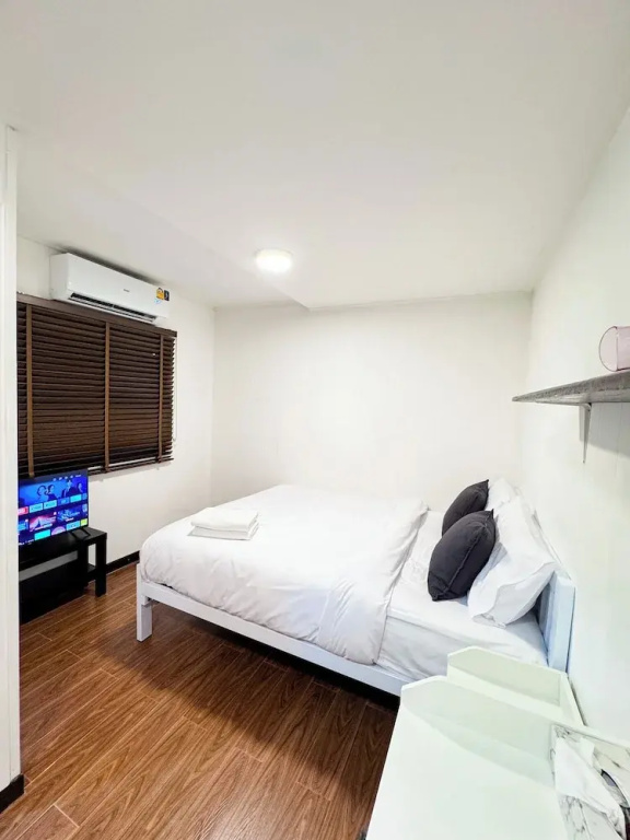 Superior Double room (full double bed)
