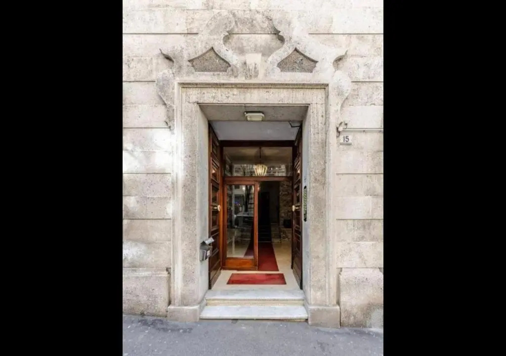 ALTIDO Exclusive Flat for 8, with Stunning City and SeaView