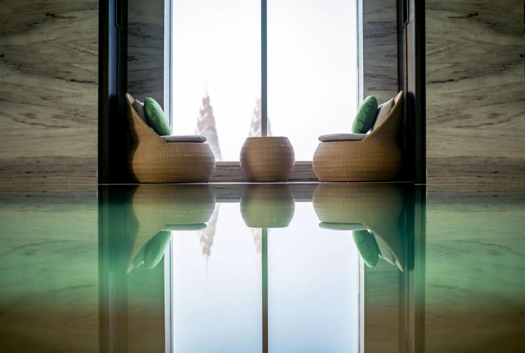 Balcony & Terrace