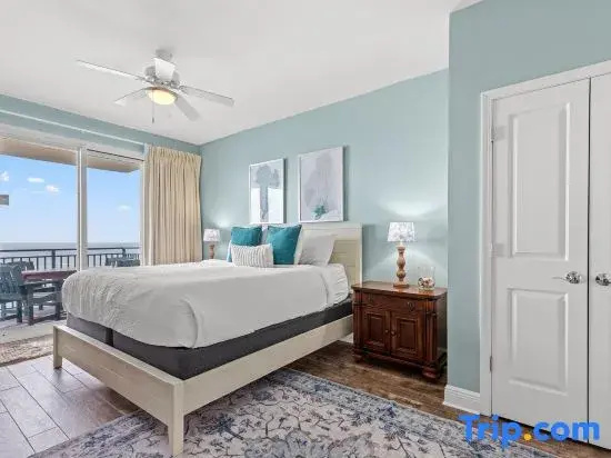 Sterling Breeze Resort 1807 - Three Bedroom Condo