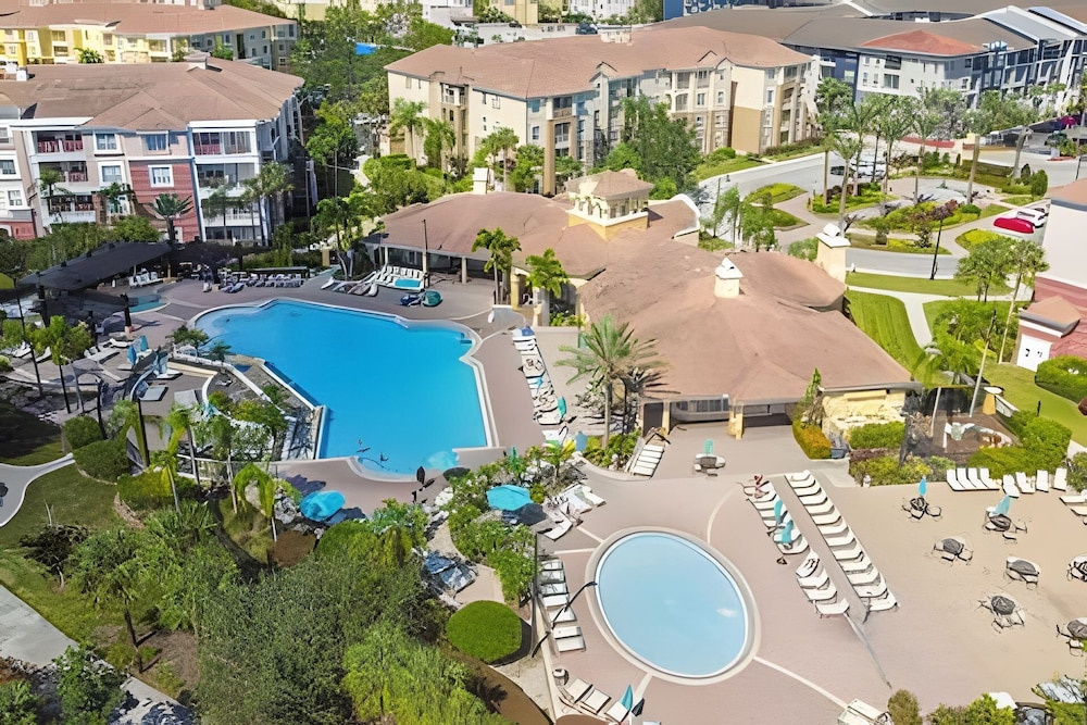 Vista Cay 4BR Luxury Near Universal Studios