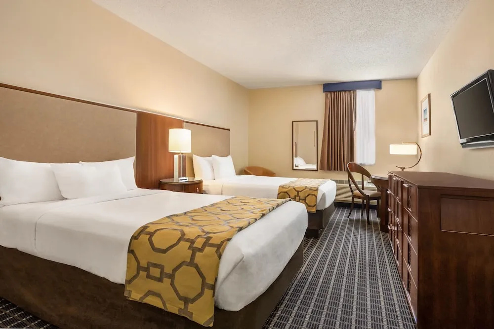 Belmont Inn & Suites