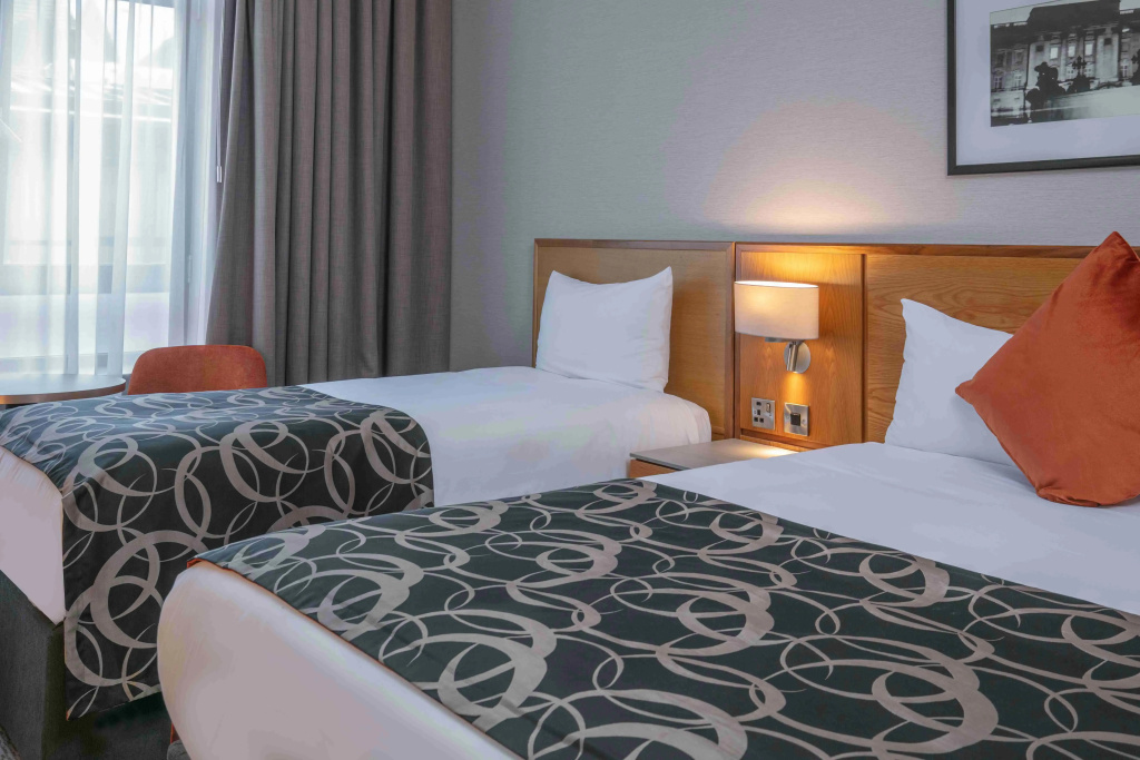 The Crown London Hotel, Cricklewood (Northwest London), WorldHotels Distinctive — фото