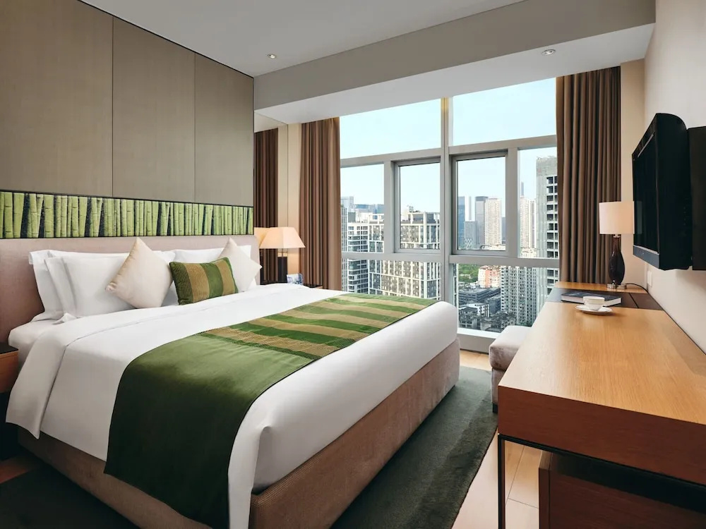 1 Bedroom Suite