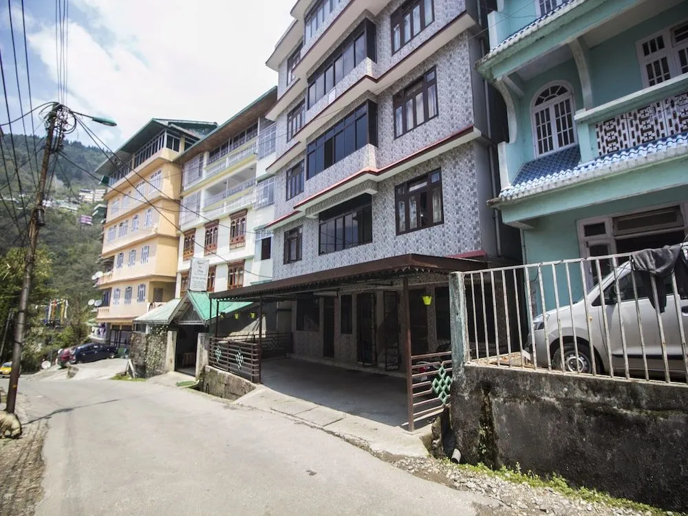 OYO 13476 Gyantse Hotel