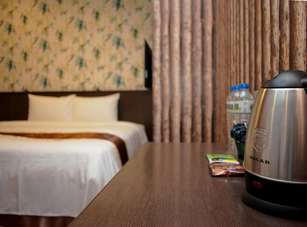 A Ace Hotel — 3