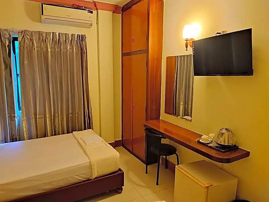 Economy room