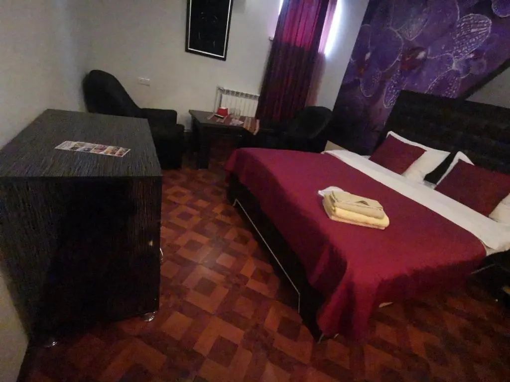 Comfort room