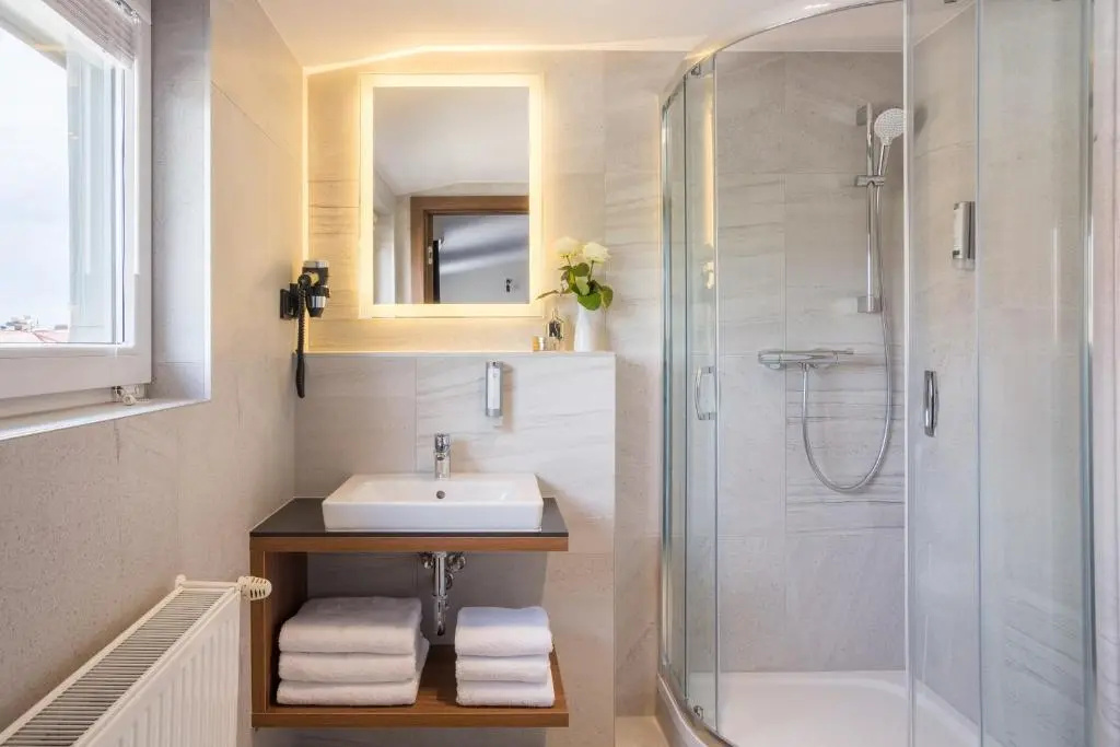 Premium Triple room