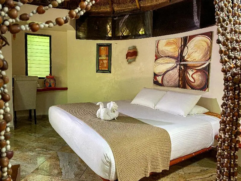 1 Bedroom Double Suite (full double bed)