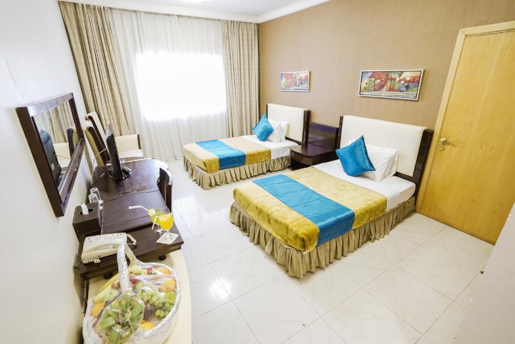 Crystal Plaza Hotel