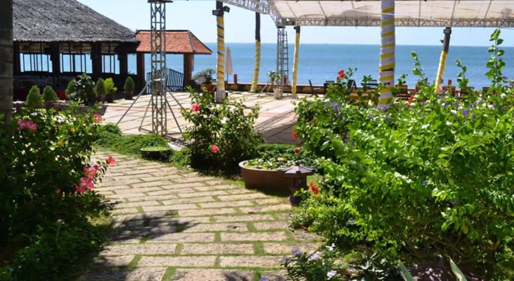 Golden Sail Beach Hotel