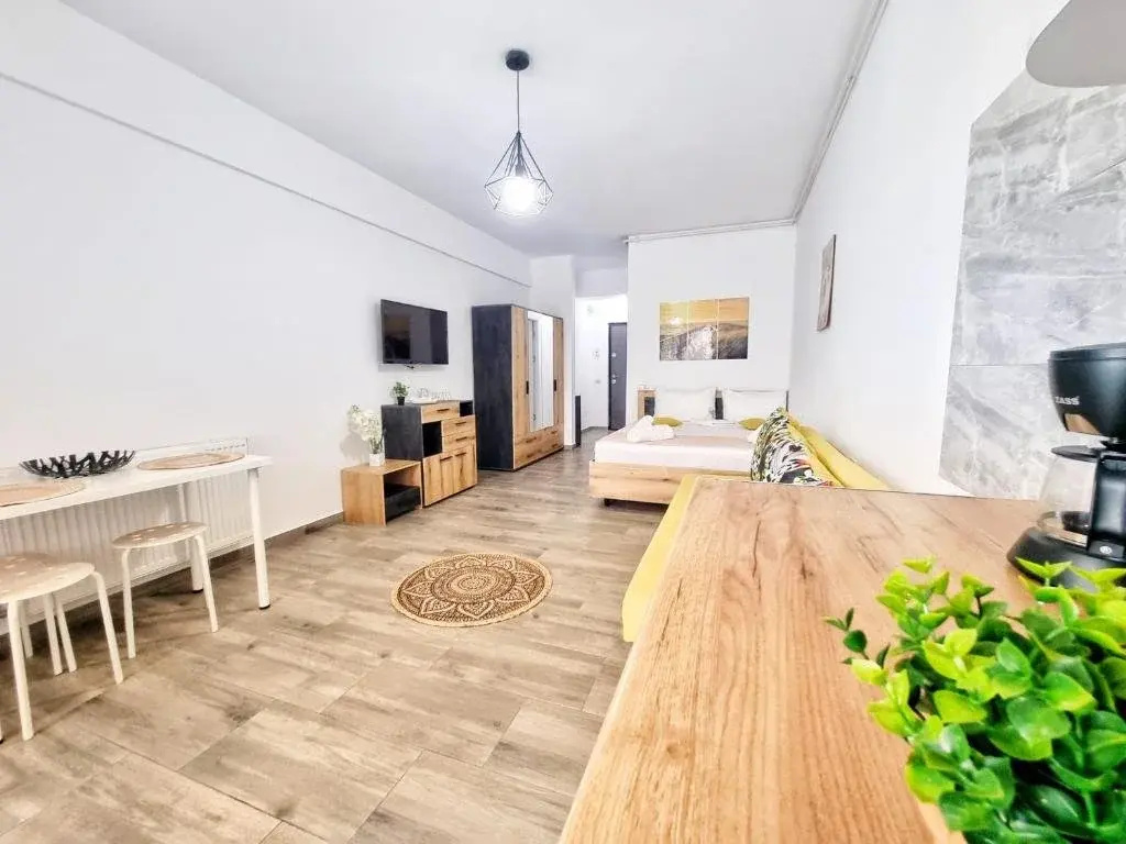 Seven Eleven Luxury Apartment - фото 13