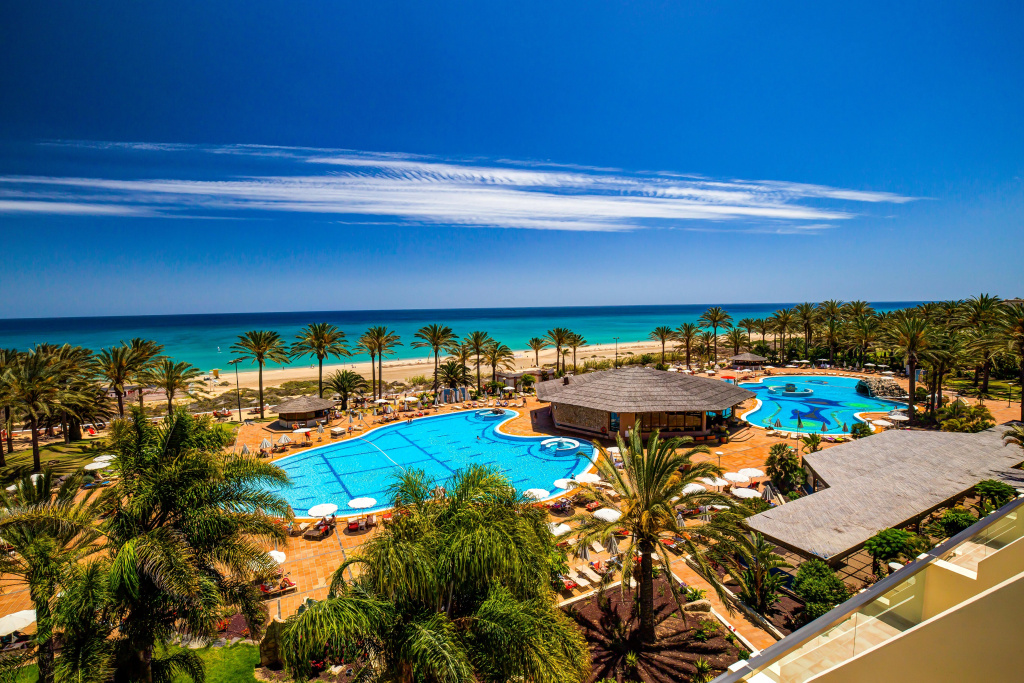 Beach & Waterfront