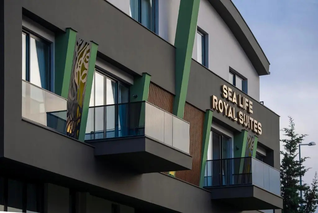 Sealife Royal Apartment Hotel — фото