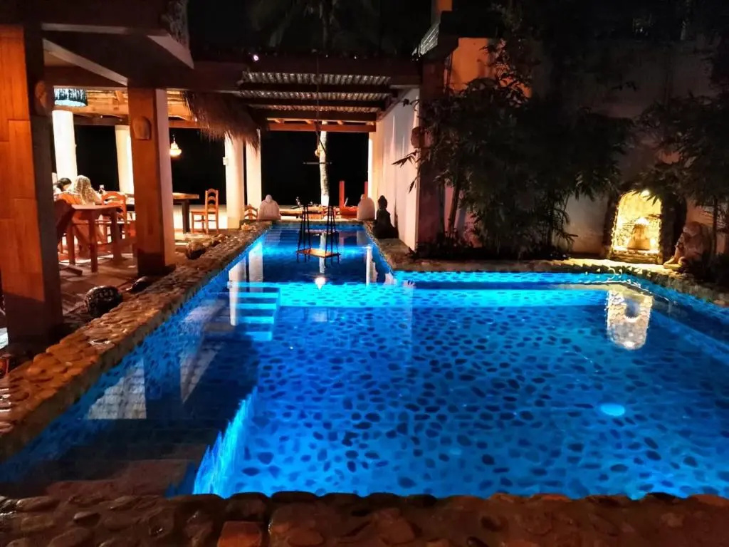 Suite with pool view