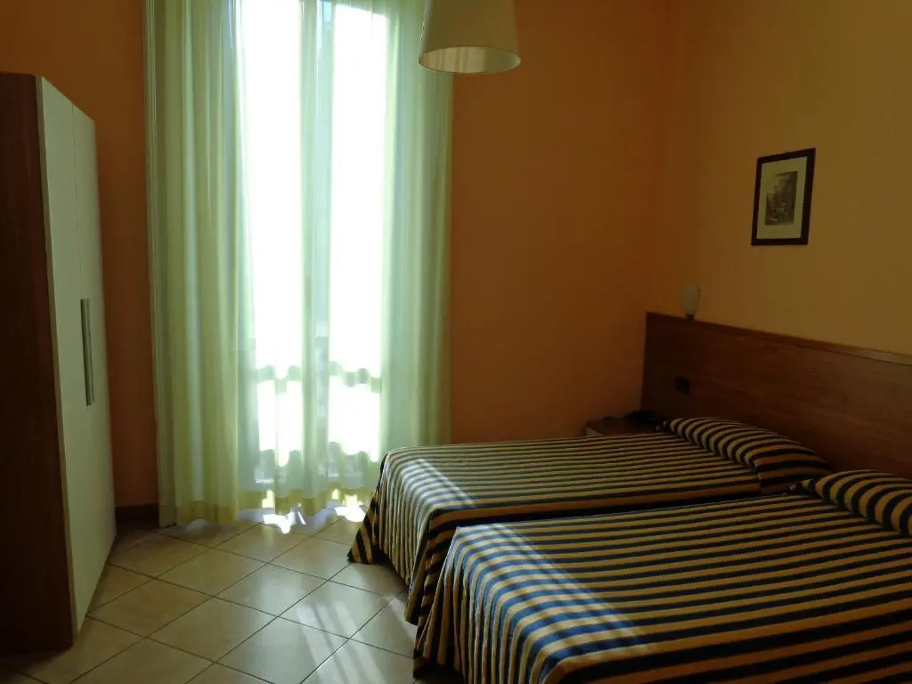 Triple room