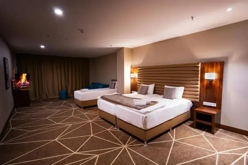 Deluxe Suite