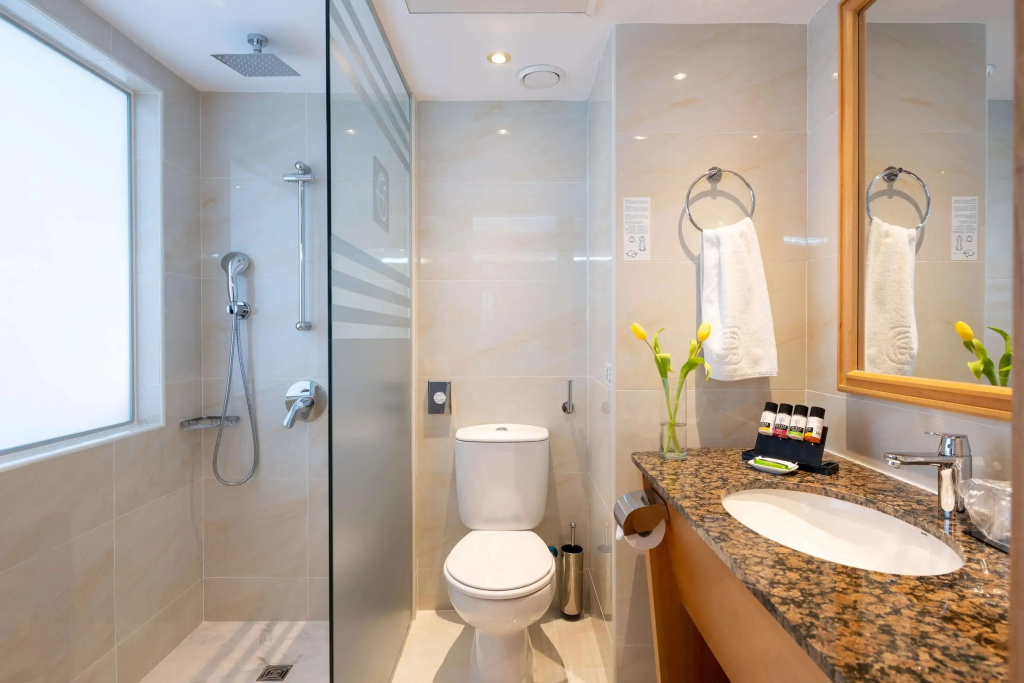 Constantinou Bros Athena Beach Hotel - Chambres
