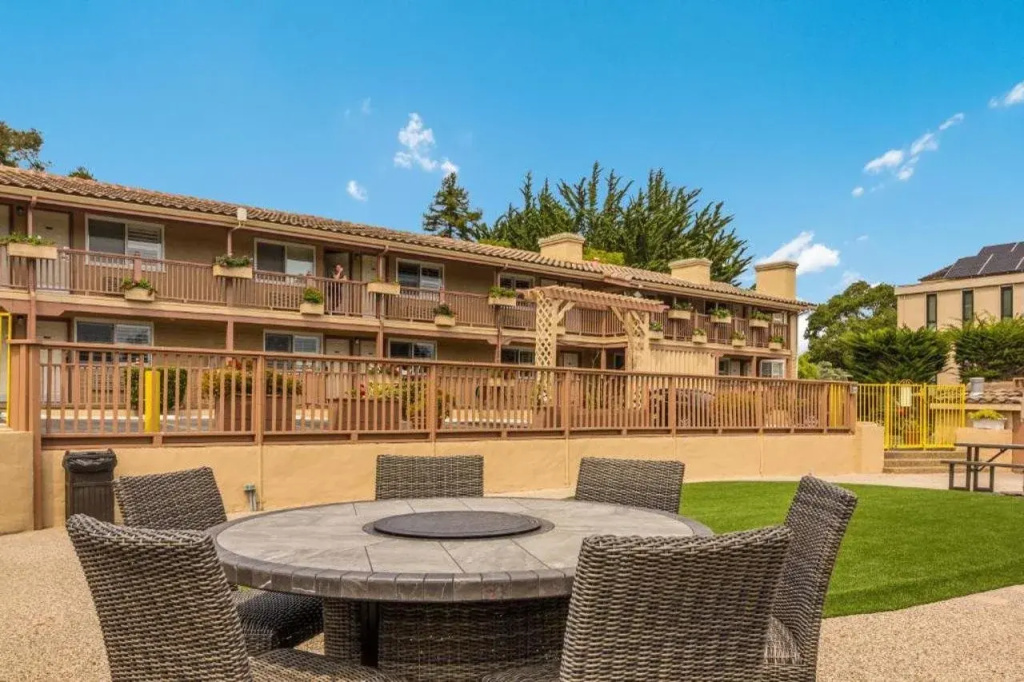Carmel Hill Lodge