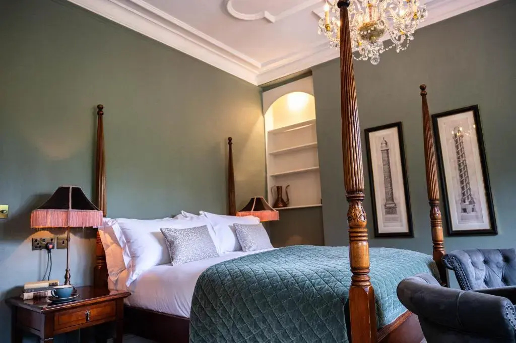 Lewtrenchard Manor Hotel - Chambres