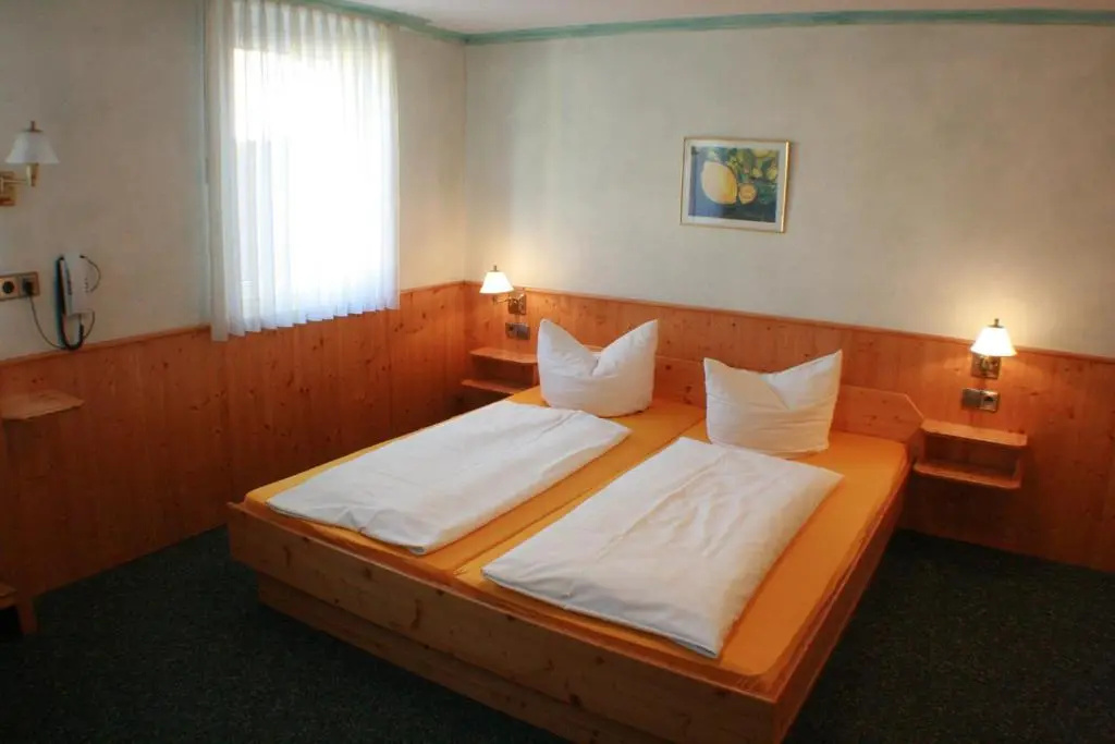 Hotel Rebstock - Chambres