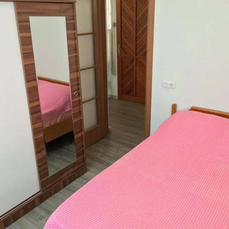 Economy room